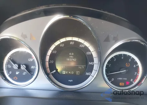 2010 Mercedes-Benz C 300 Luxury/Sport из США, поврежденный, VIN WDDGF5EB6AF431094